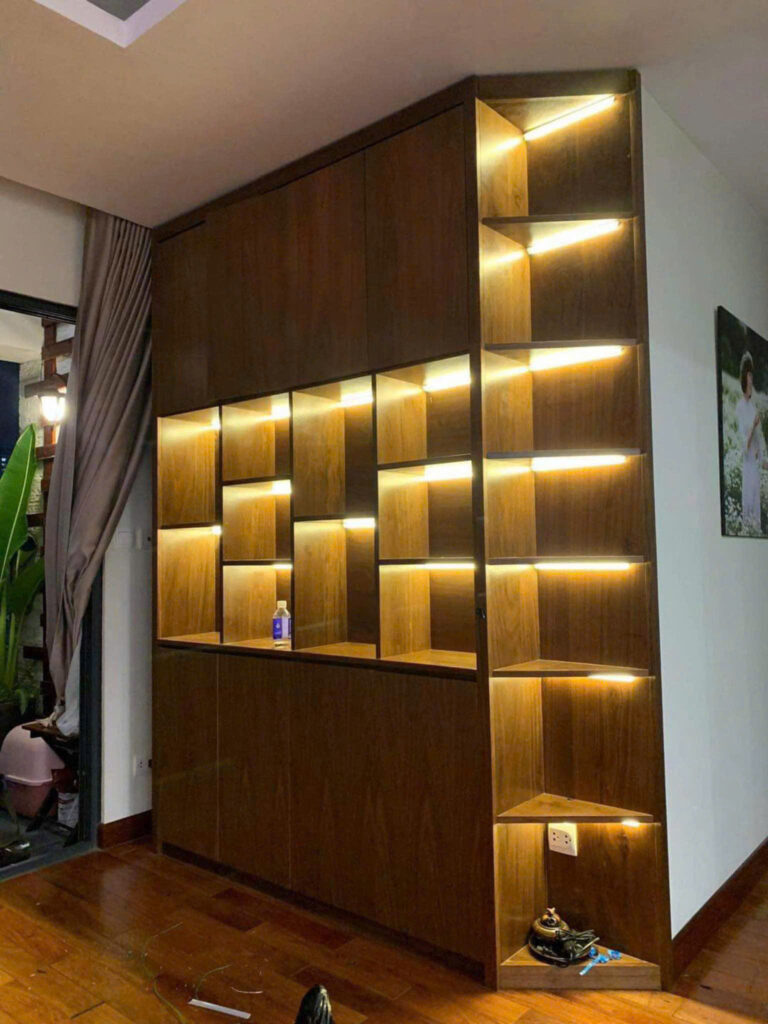 Lắp LED tủ trưng bày, showroom